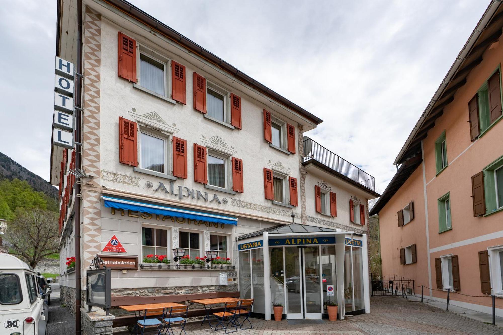 Hotel Alpina Zernez Esterno foto