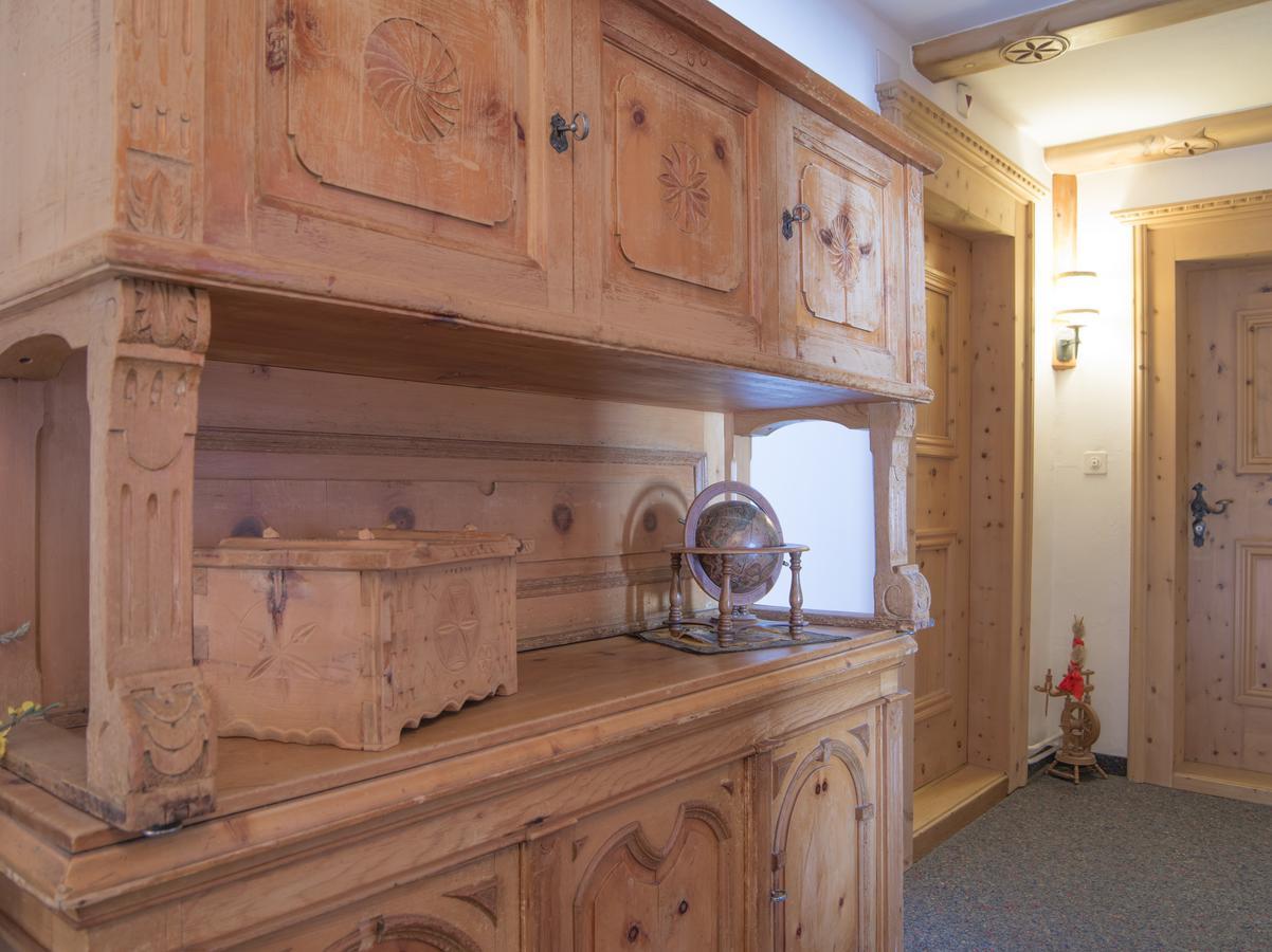 Hotel Alpina Zernez Esterno foto