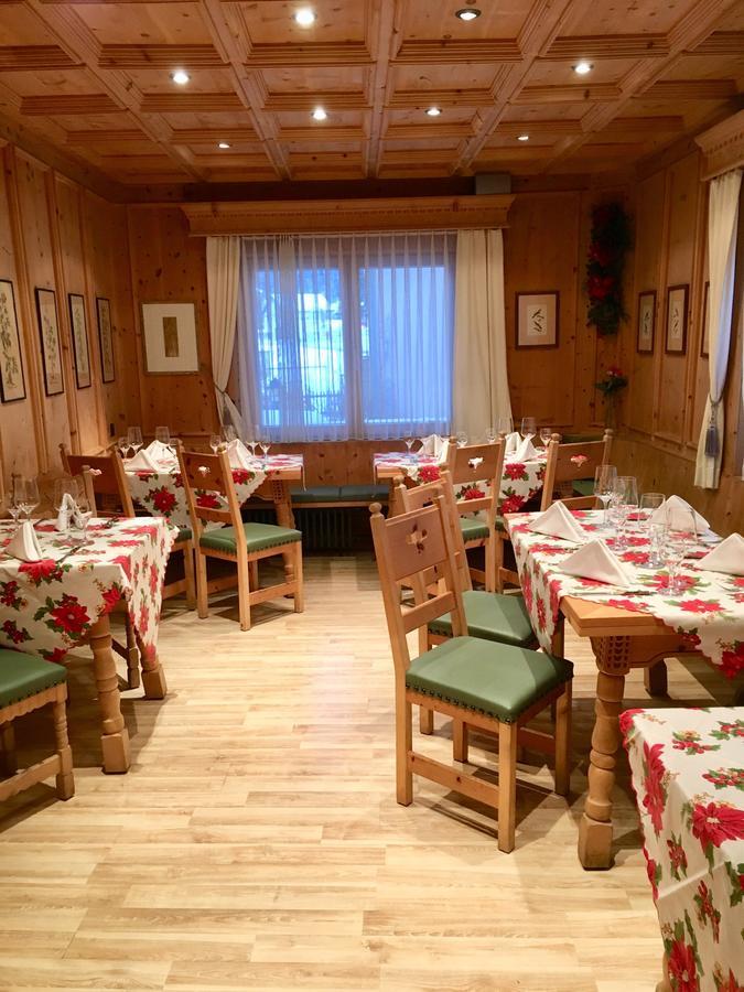 Hotel Alpina Zernez Esterno foto